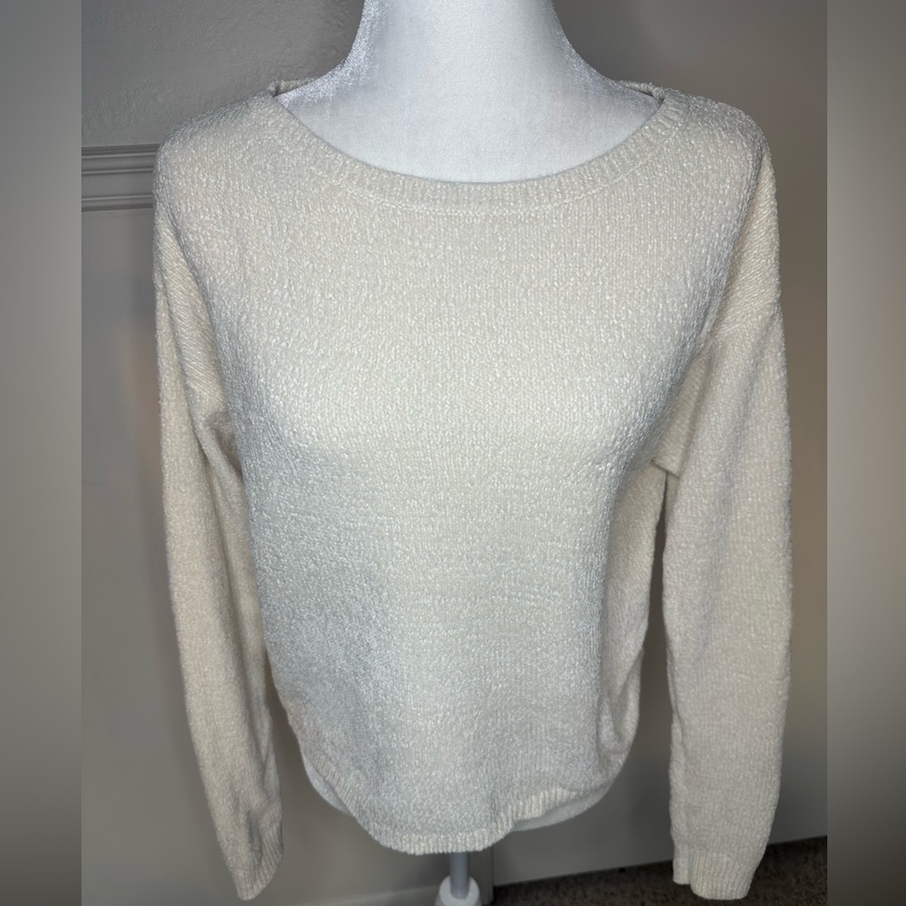 Express Cream Crew Neck Sweater with Long Sleeves size XS